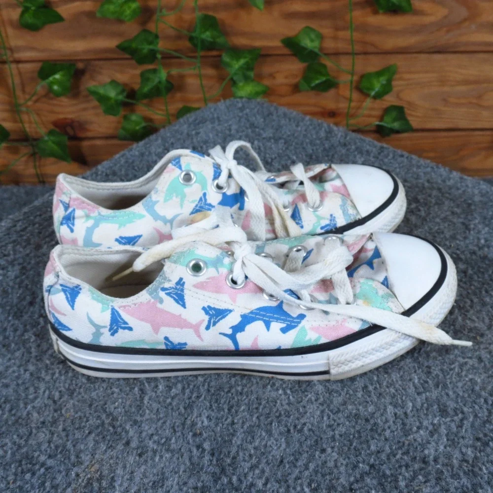 Converse Chuck Taylor All Star Junior Sneakers Size 13 School Shark Print Multi